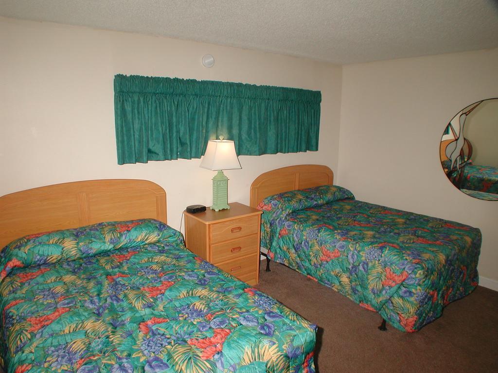 Landmark Holiday Beach Hotel Panama City Beach Room photo